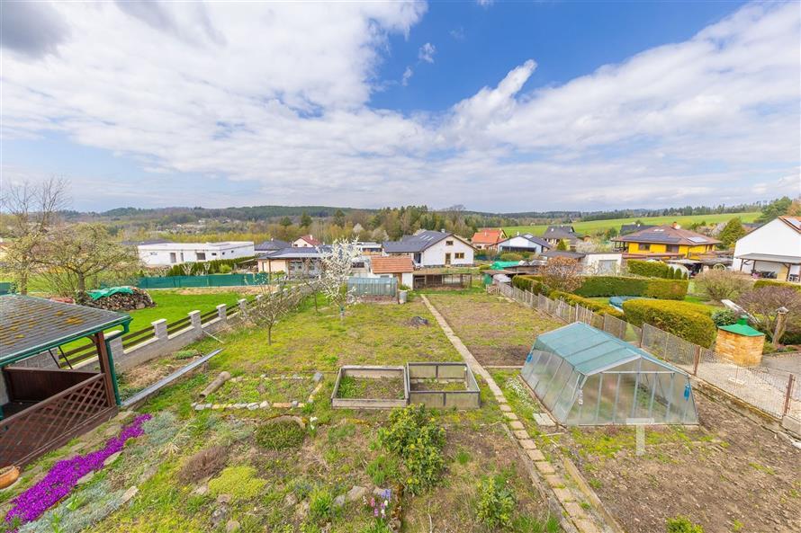 vyhled z balkonu.jpg