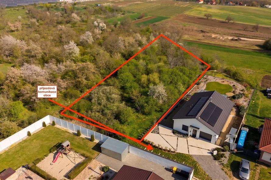 pozemek_vyznacen_3.jpg